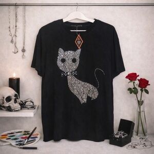 Alina’s Exclusives Rhinestone Cat Graphic Tee M Black Boutique Bling Top NWT